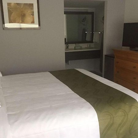 Quality Inn University North I-75 Гейнсвил Стая снимка