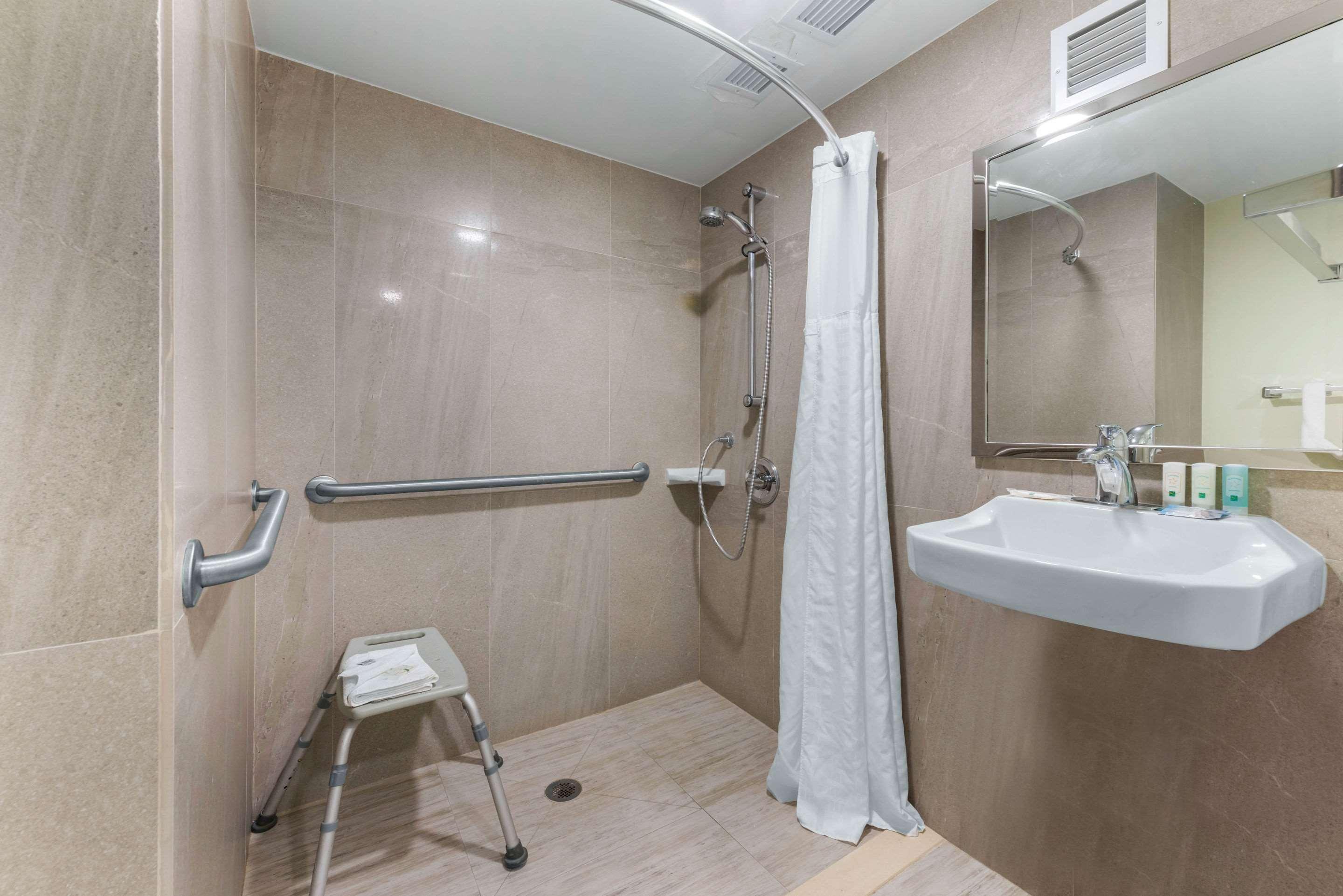 Quality Inn University North I-75 Гейнсвил Екстериор снимка