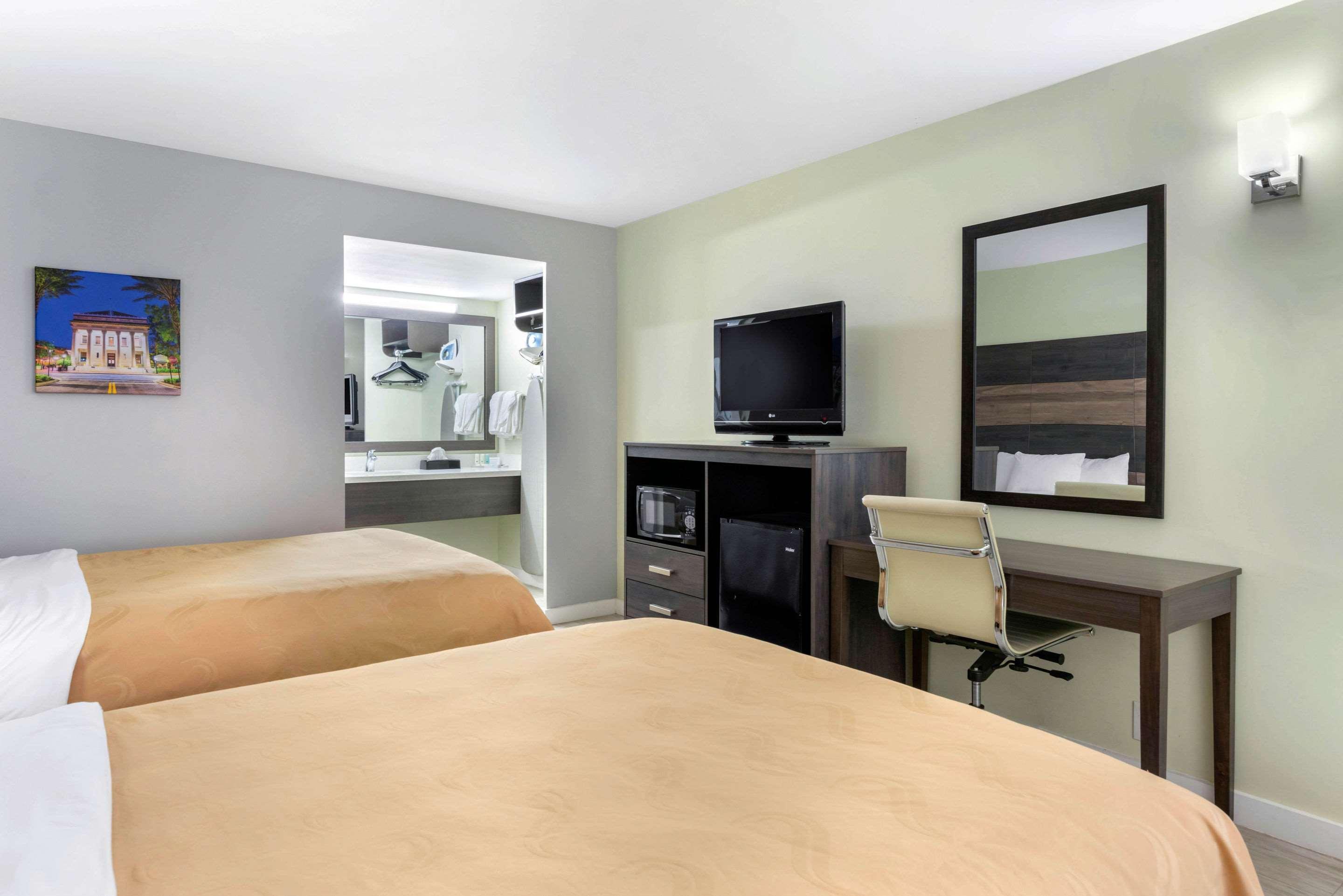 Quality Inn University North I-75 Гейнсвил Екстериор снимка