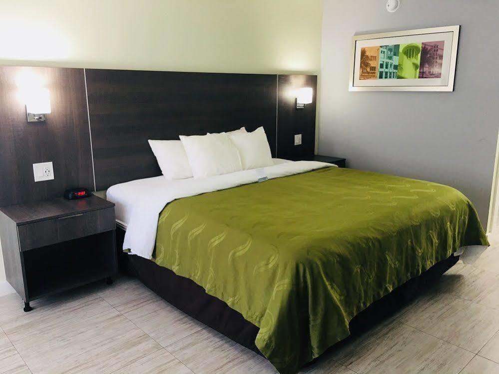 Quality Inn University North I-75 Гейнсвил Екстериор снимка